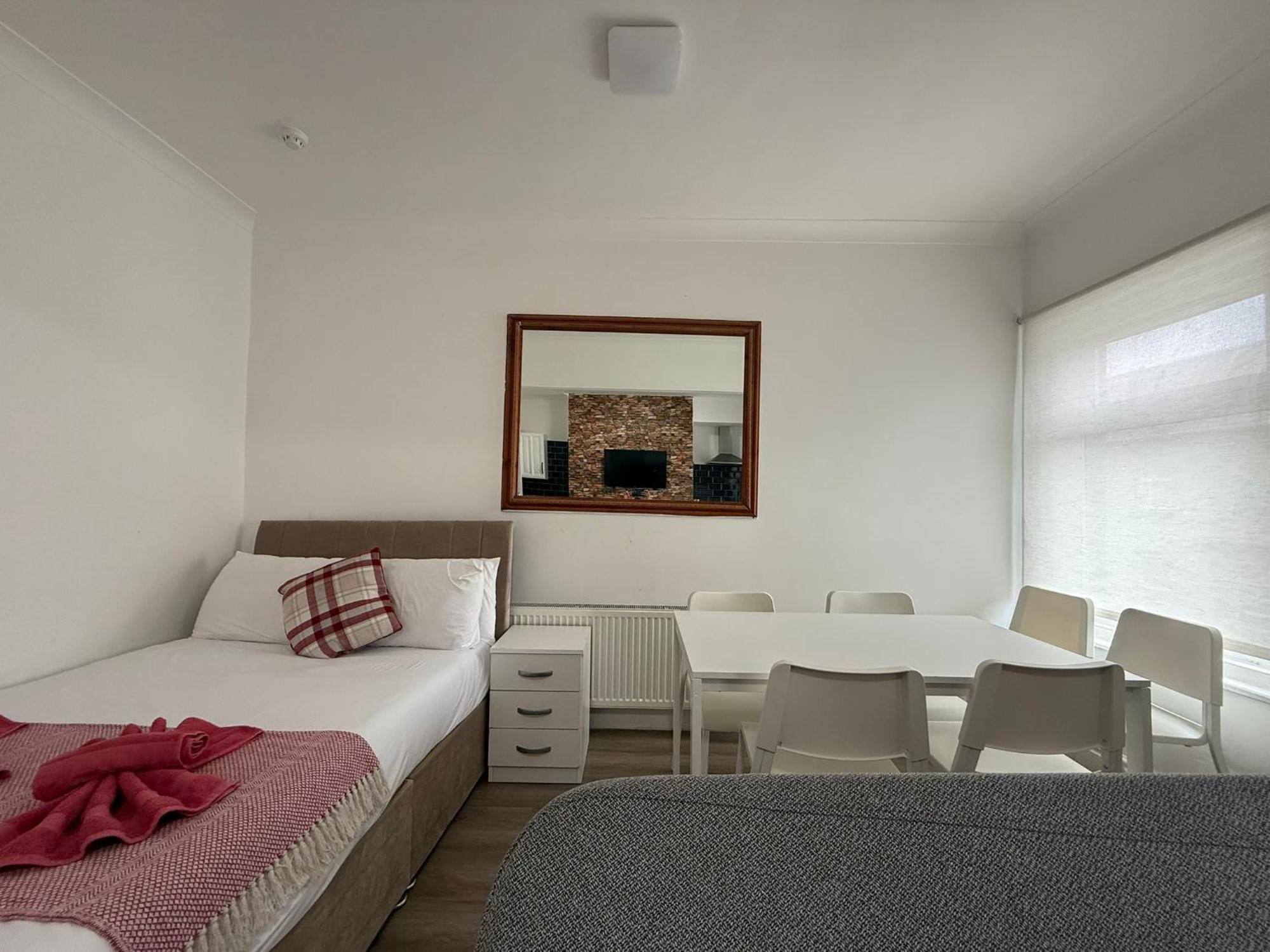 Two-Bedroom Deluxe Apartment