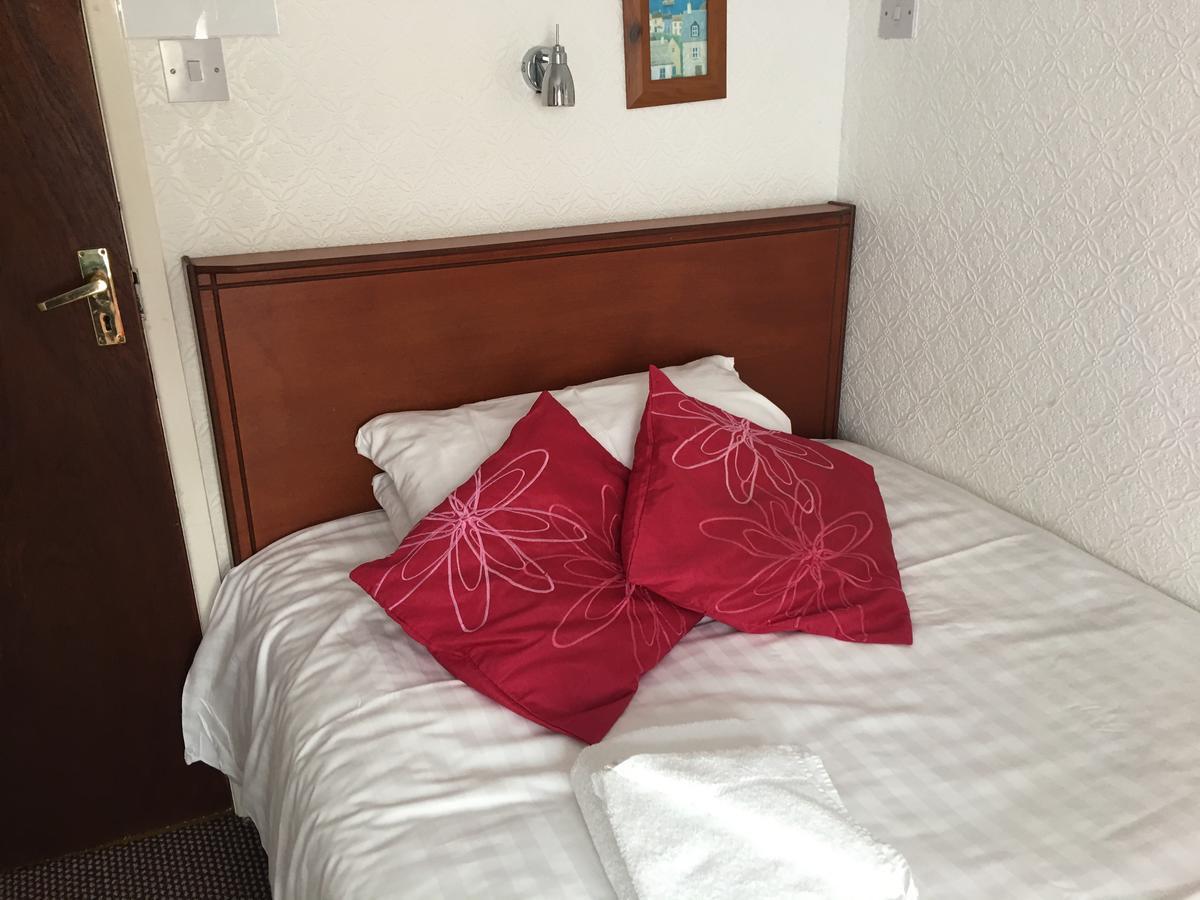 Large Single Room,644978391:JPEG