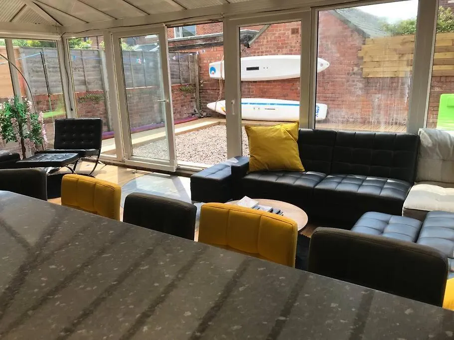 The Beach House South - Blackpool - Entire Holiday Home-1