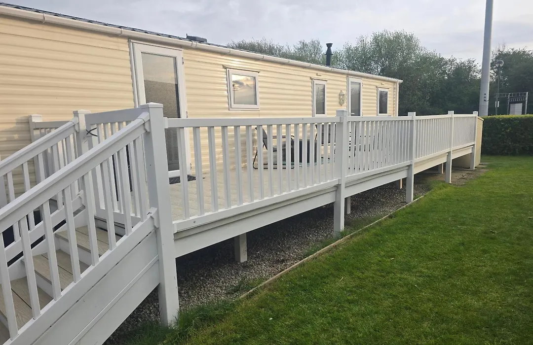 12A Mill View 4 Bed Static Caravan Marton Mere-1