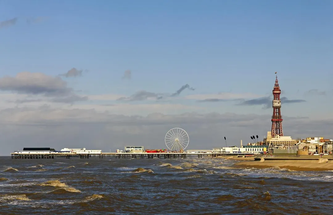 Sea View Apartment Two - Uk36847-1