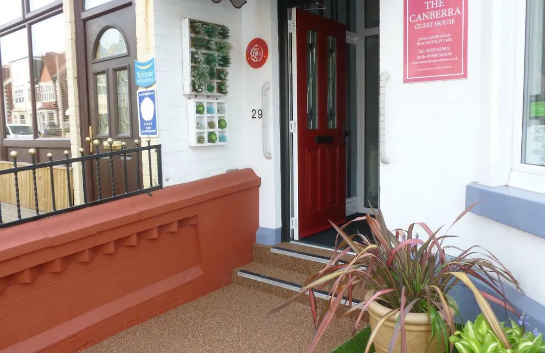 Canberra Guest House/Hotel-1