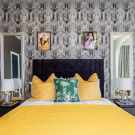 Empress Hall Blackpool By Charles Alexander Short Stay - Sleeps 20-3