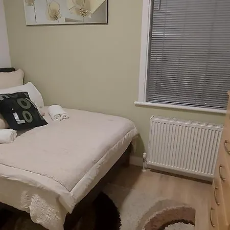 Olive Tree - 2 Master Bedroom-2
