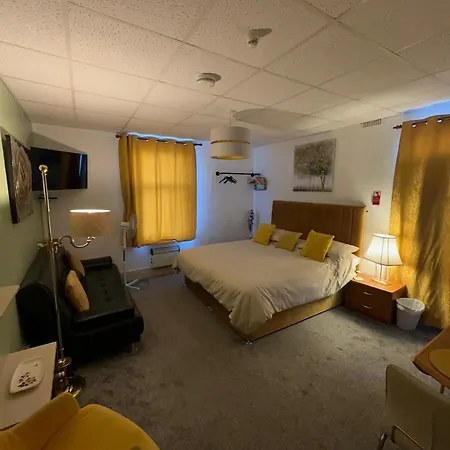 Palm Springs Apartments-2