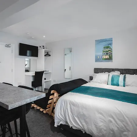 Blackpool Abode - Polaris Apartments-3