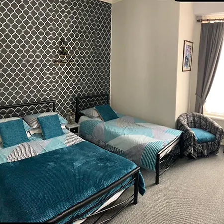 Hornby Villa B&B Couples & Families Only- Quiet Central Location- Near To Winter Gardens-2