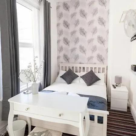 Entire Manor Grove Blackpool-3