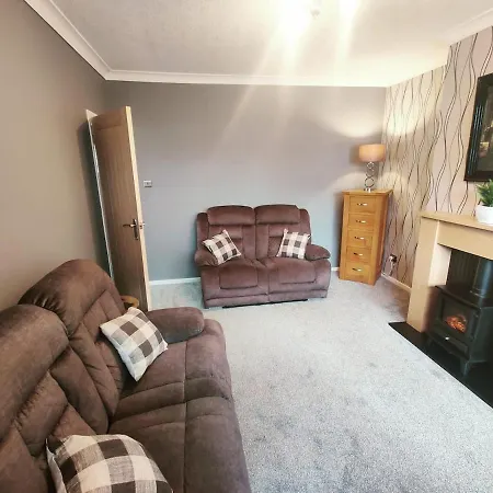 Chic 2-Bed Loft Bungalow, Cleveleys, Near Beach-2