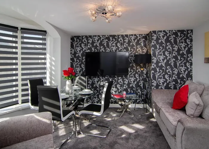 2 Bdrm Sleeps 6 Near Top Attractions Free Parking