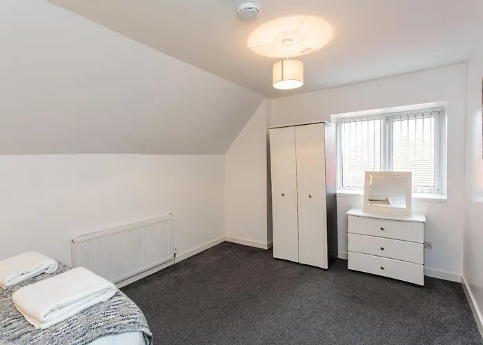 Cherry Property - Blueberry Suite Blackpool