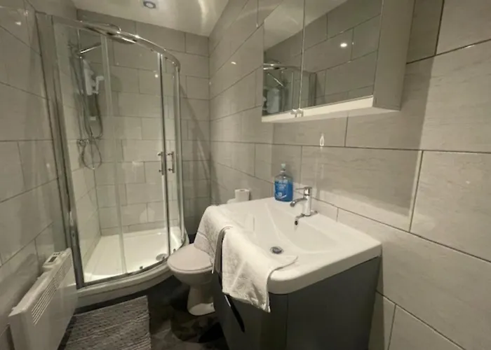 Bond Street Apartment, Sleeps 7 Blackpool