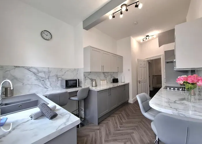 Central Luxury Town House Blackpool
