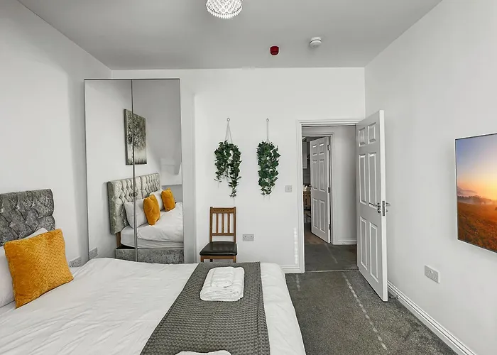 Granada Apartments At Pleasure Beach