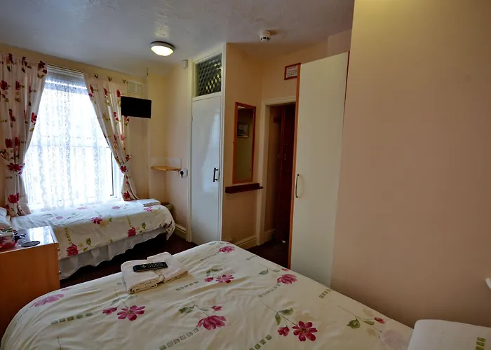 Shazron Hotel