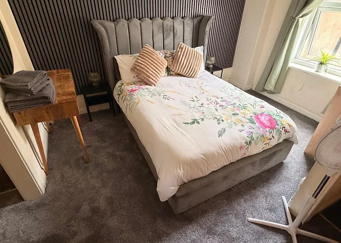 Reads Avenue 1 Bed Apartment - Next To H&A Social Club - Minutes From Winter Gardens & Town Centre! Blackpool