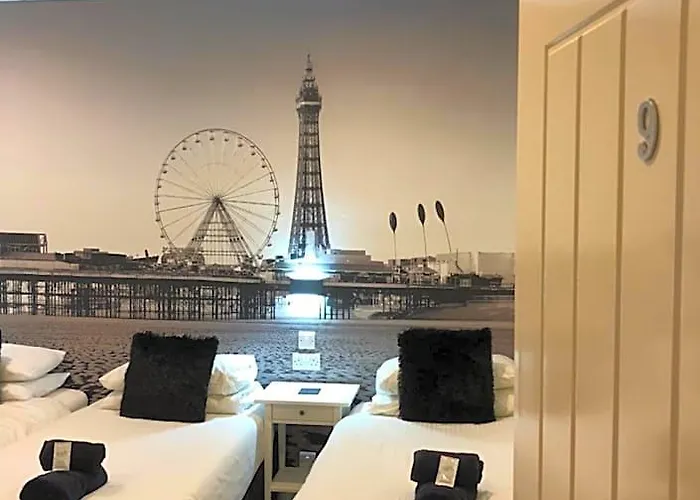 Happy Return Hotel