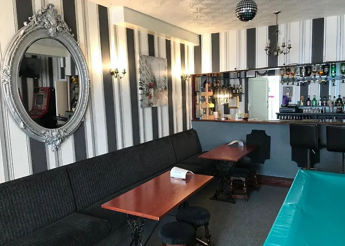 Greenmount Hotel