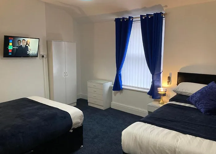 Agapi Apartment - Sea View Sleeps Ten